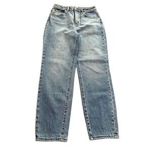NEUW Lola Mom Jean in Zero Jemima